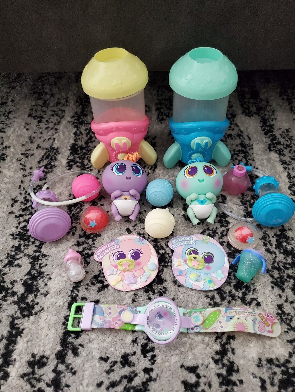 Lot of Distroller Neonate Baby Nerlie Mikronerlito Dolls and accessories